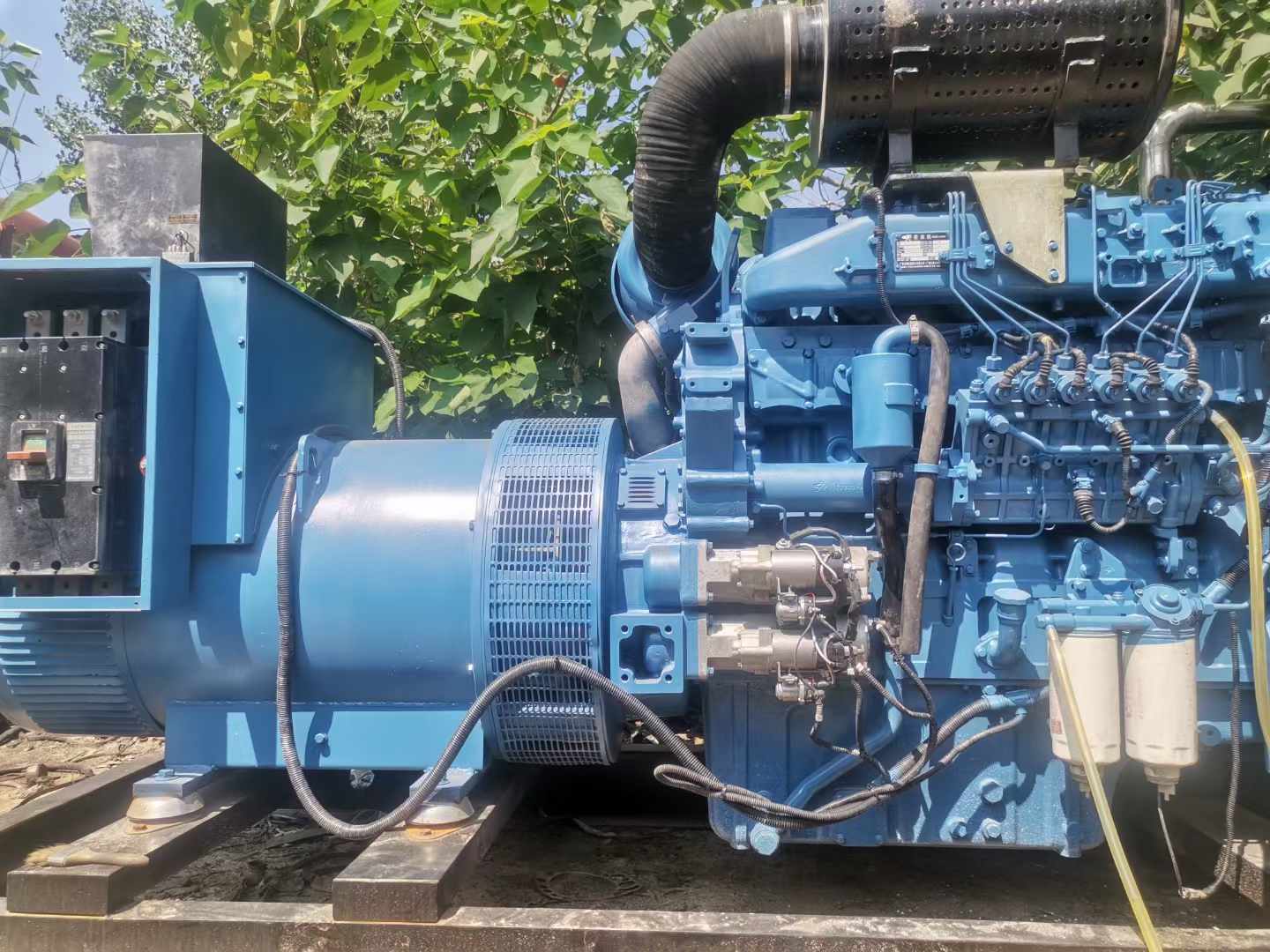 武进详细说明降低 800kW 柴油发电机输出电流波动的方法