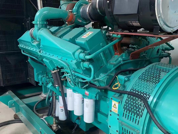 武进更换100kW柴油发电机组机油时，需要注意哪些事项？